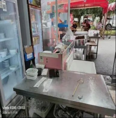 DƬ